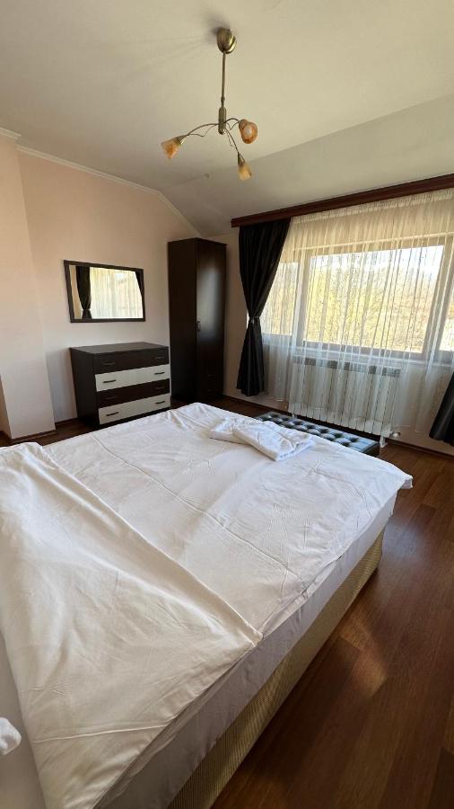 Valevitsata Guesthouse Razlog Exterior photo