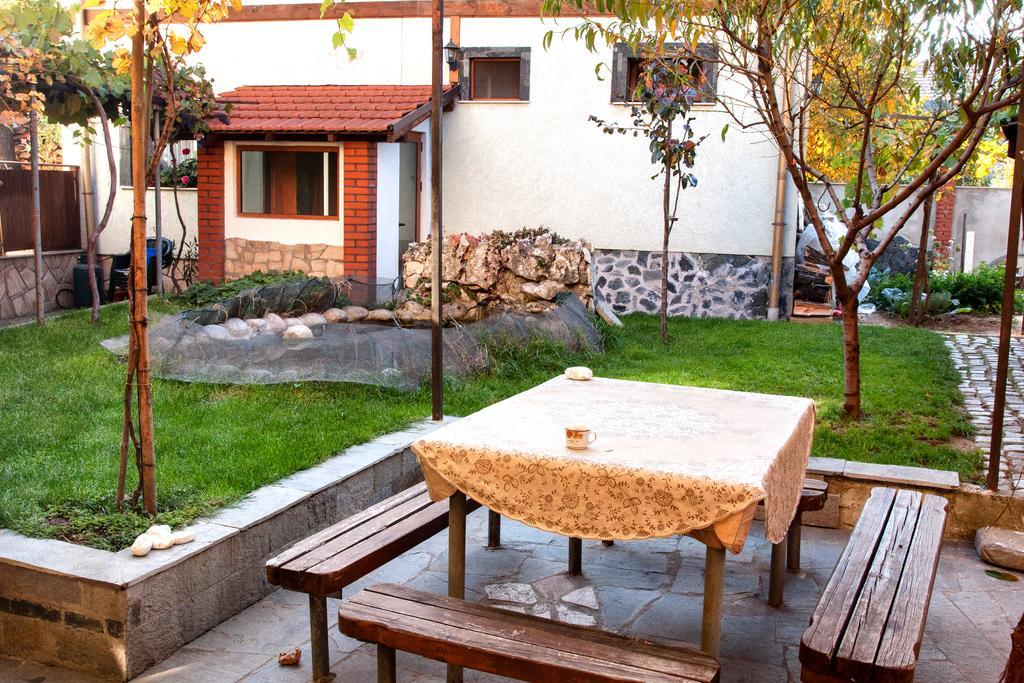 Valevitsata Guesthouse Razlog Exterior photo