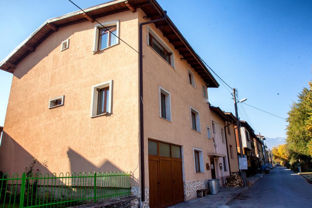Valevitsata Guesthouse Razlog Exterior photo